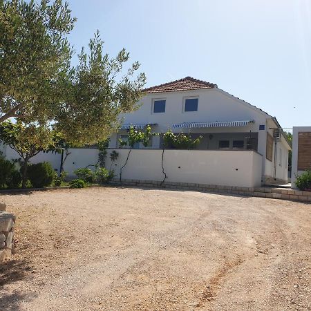 Apartments Paradiso Murter Exterior photo